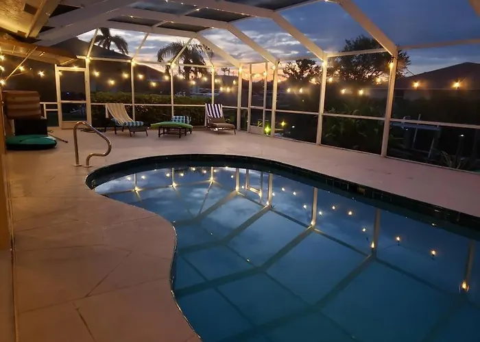 Tropical Breeze Canal Waterfront Home, Heated Pool